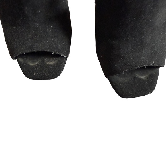 LAUREN CONRAD BLACK STRAPPY OPEN TOE HEEL WITH EMBELLISHMENTS SIZE 7 - Picture 3 of 9